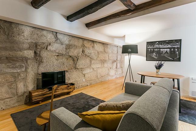Stay In Apartments Porto Bagian luar foto